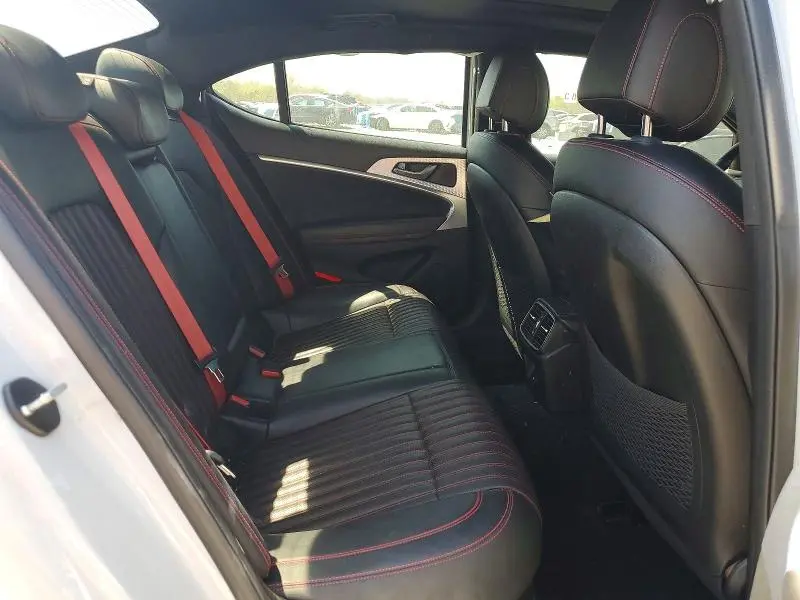 2022 GENESIS G70 3.3T STANDARD  