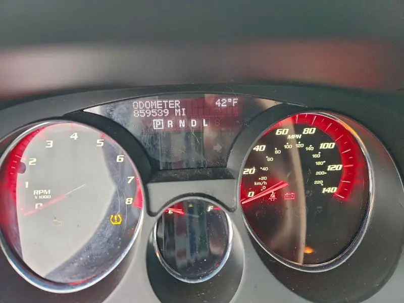 2011 GMC ACADIA SLT-2  