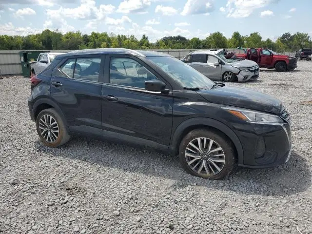 2021 NISSAN KICKS SV  