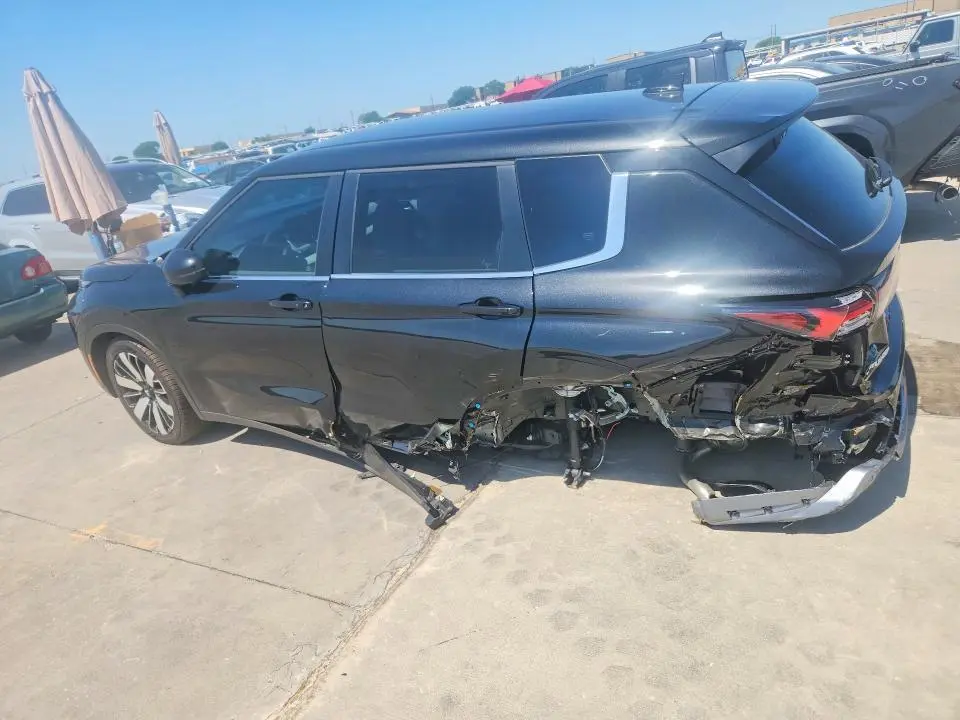 2026 MITSUBISHI OUTLANDER SE  