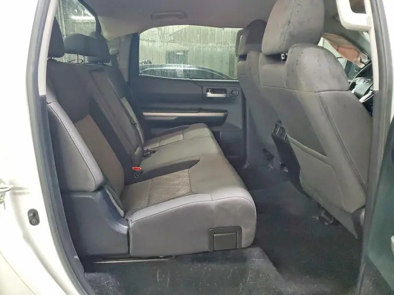 2017 TOYOTA TUNDRA SR5  
