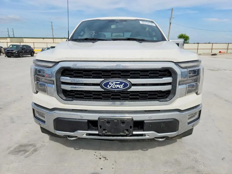 2024 FORD F150 LARIAT  