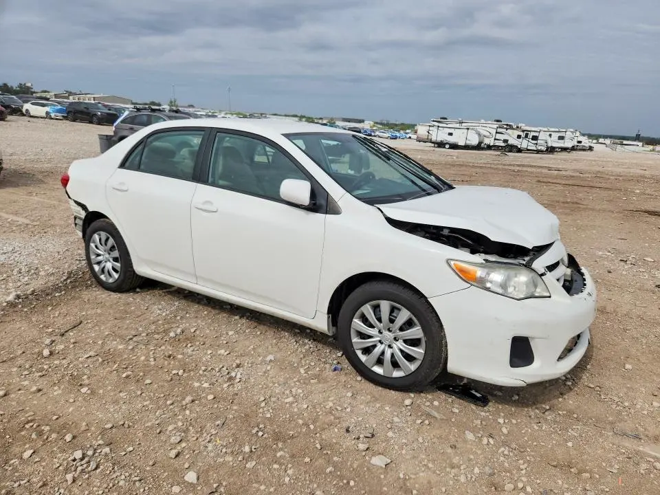 2012 TOYOTA COROLLA LE  