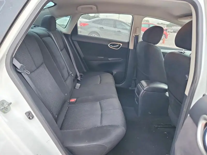 2015 NISSAN SENTRA SR  