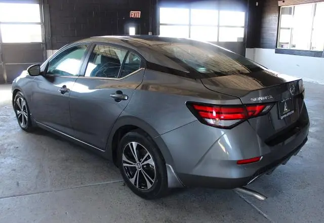 2022 NISSAN SENTRA SV  