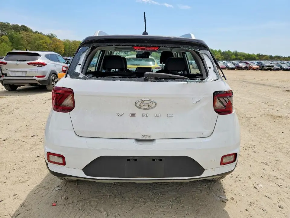 2025 HYUNDAI VENUE LIMITED  