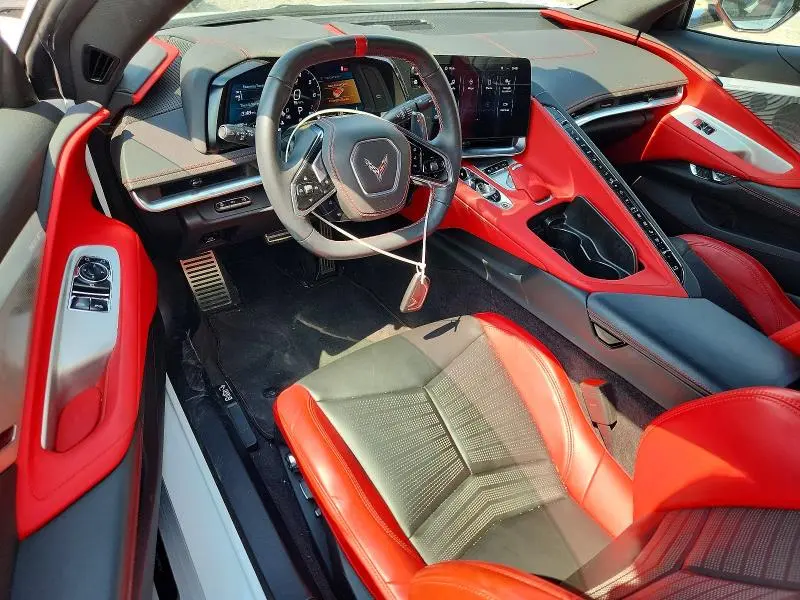2025 CHEVROLET CORVETTE STINGRAY 2LT  