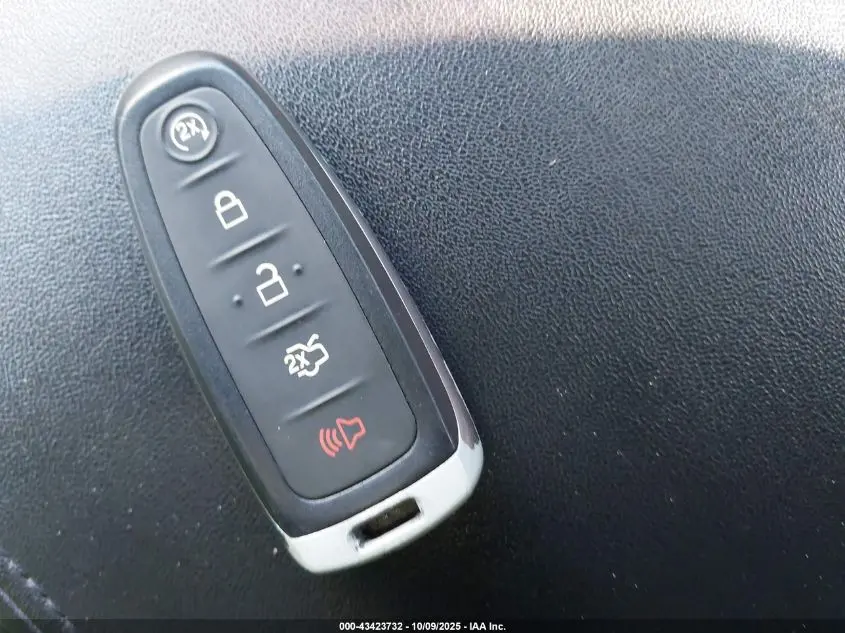 2015 FORD TAURUS SEL