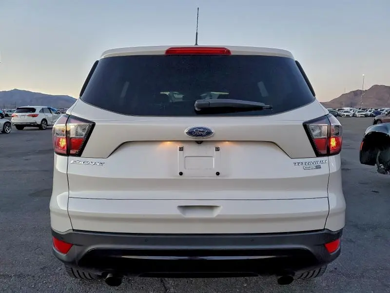 2017 FORD ESCAPE TITANIUM  