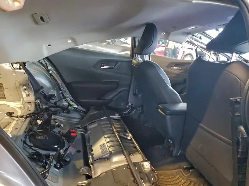 2025 TOYOTA PRIUS LE  