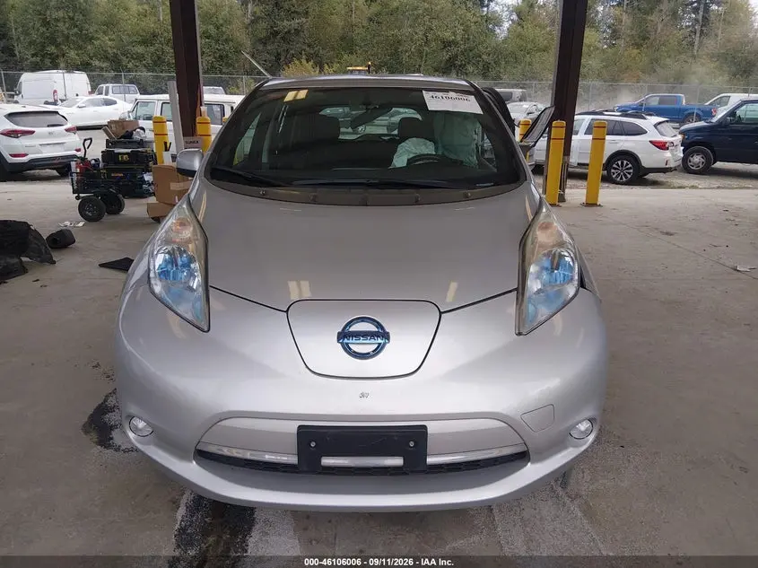 2013 NISSAN LEAF S