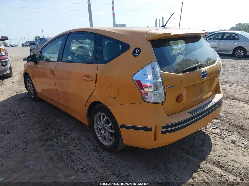 2014 TOYOTA PRIUS V TWO