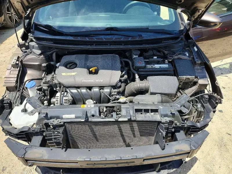 2017 KIA FORTE LX  