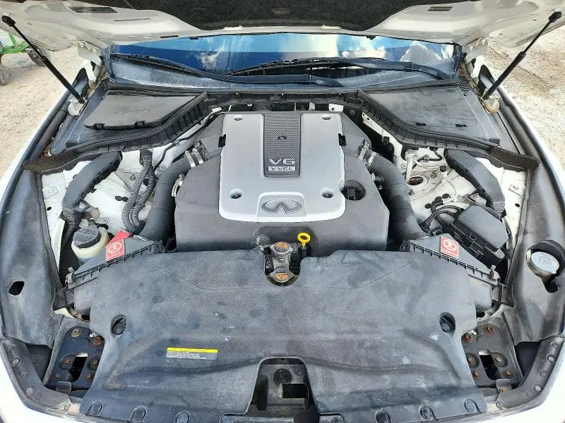 2015 INFINITI Q50 SPORT  