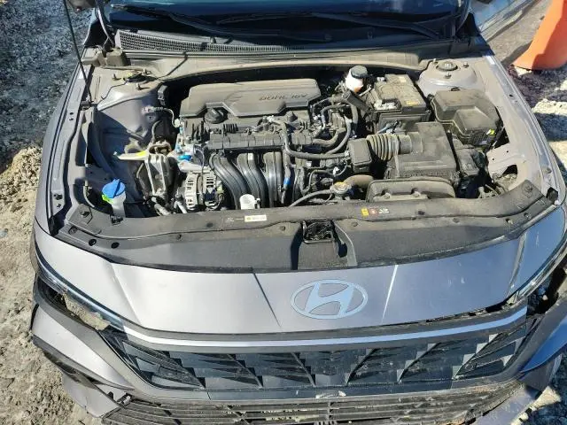 2025 HYUNDAI ELANTRA SEL SPORT  