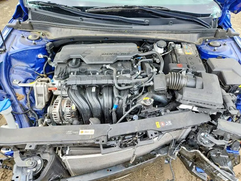 2024 HYUNDAI ELANTRA SE  