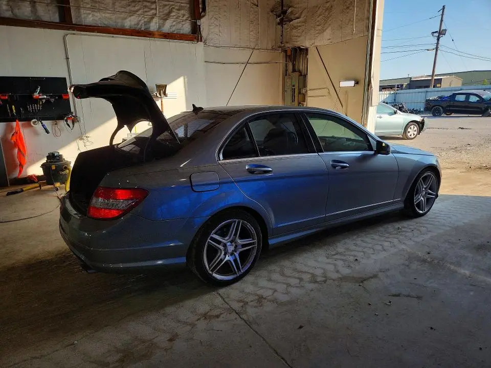 2011 MERCEDES-BENZ C 350  