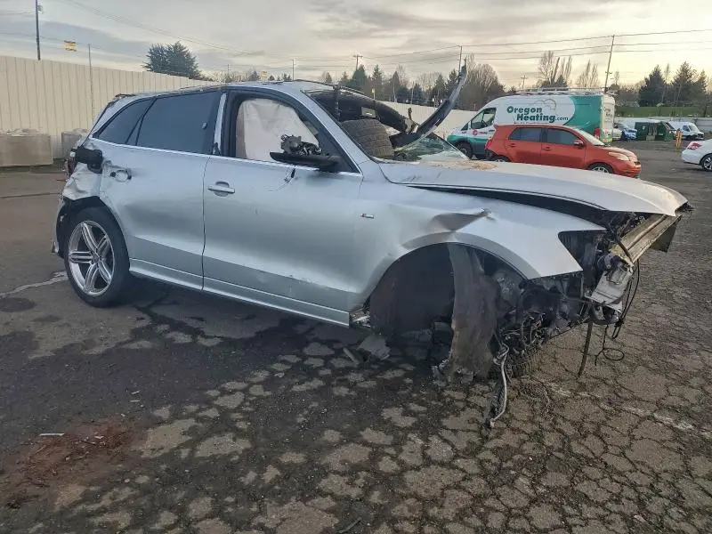 2010 AUDI Q5 PREMIUM PLUS  