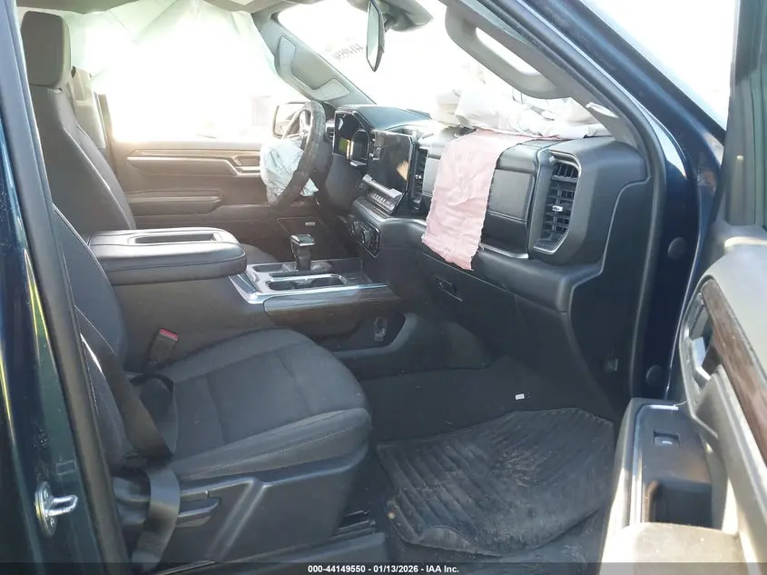 2022 CHEVROLET SILVERADO 1500 4WD  SHORT BED RST