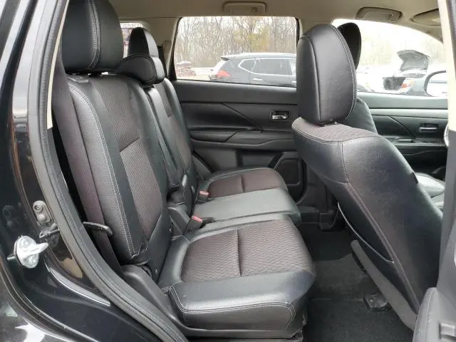 2015 MITSUBISHI OUTLANDER SE  