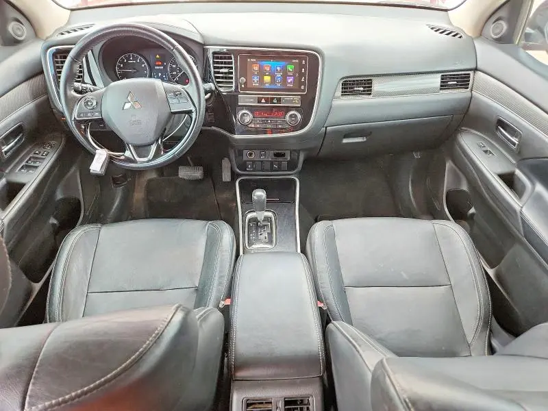 2019 MITSUBISHI OUTLANDER SE  