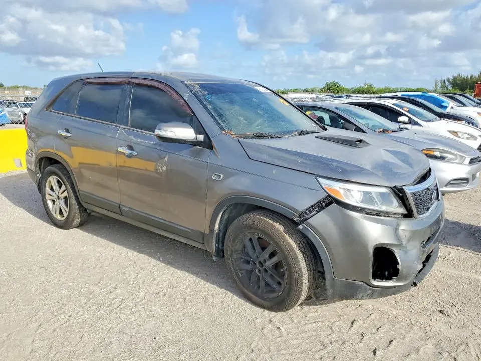 2014 KIA SORENTO LX  