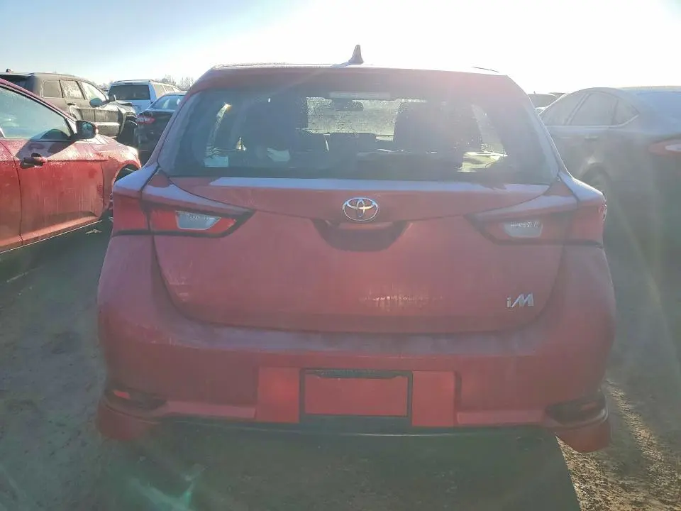 2018 TOYOTA COROLLA IM   