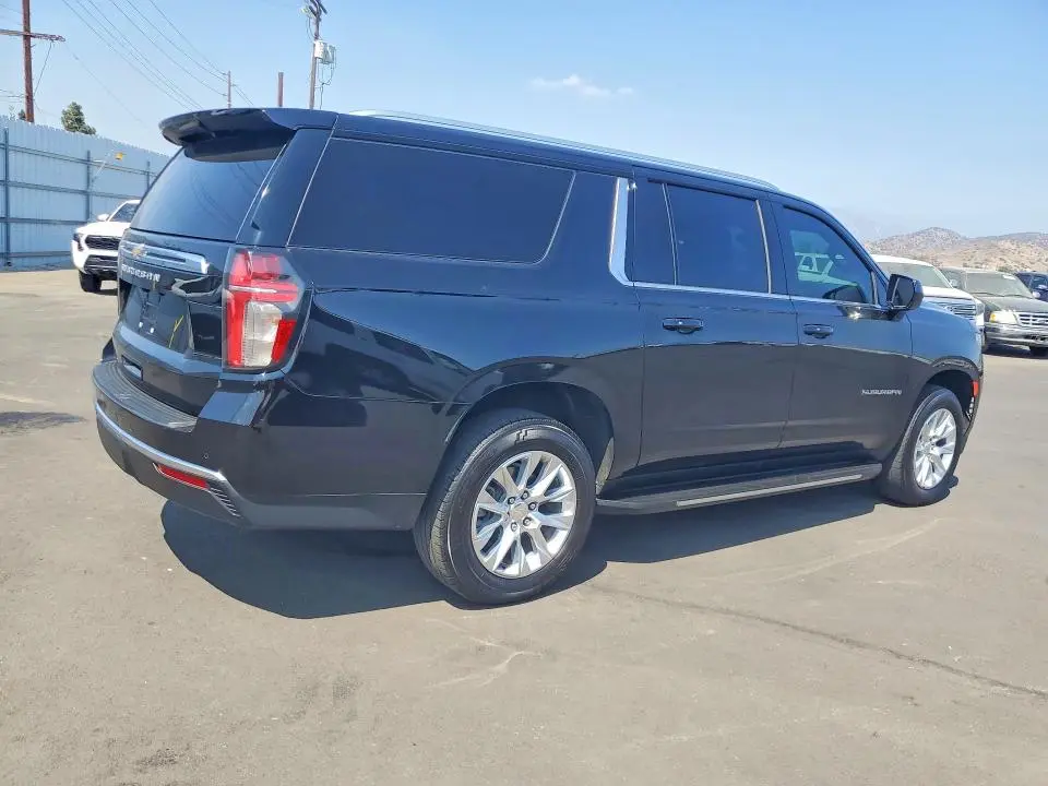 2023 CHEVROLET SUBURBAN C1500 LS  