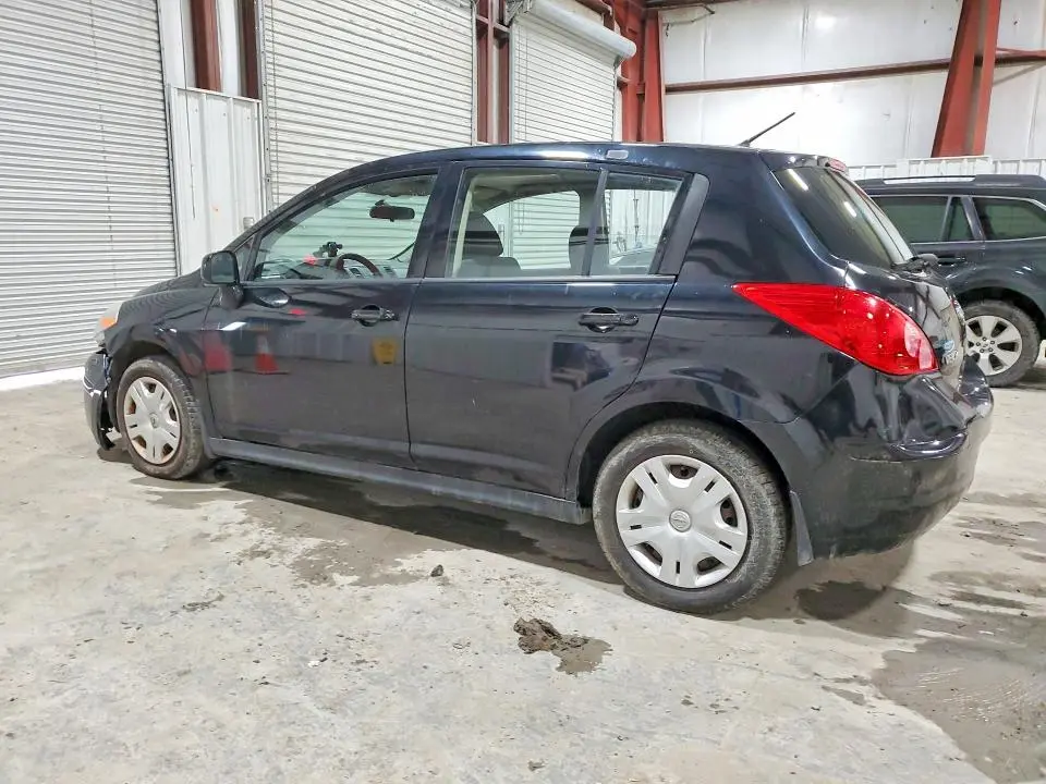 2011 NISSAN VERSA 1.8 S  