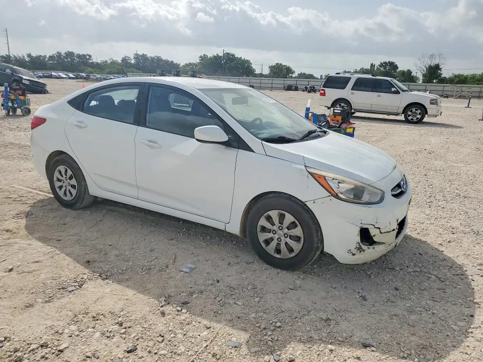 2015 HYUNDAI ACCENT GLS  