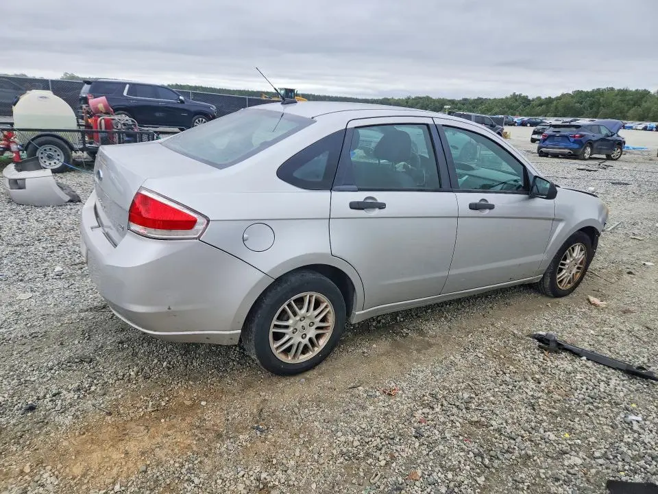 2011 FORD FOCUS SE  