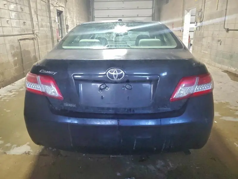 2011 TOYOTA CAMRY BASE  