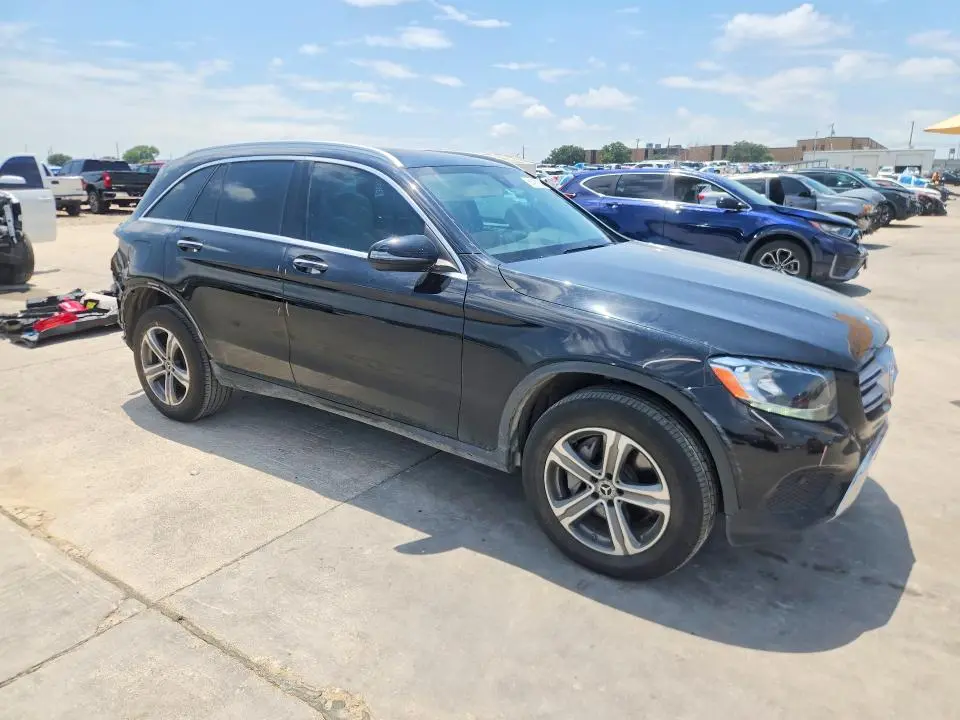 2018 MERCEDES-BENZ GLC 300  