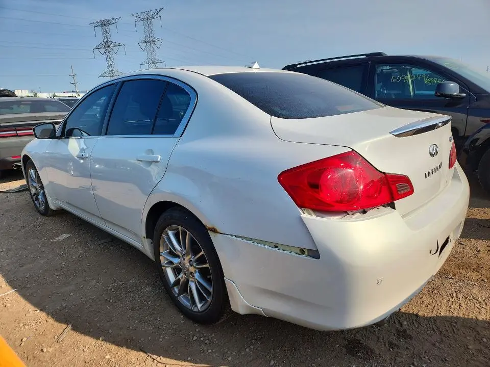 2012 INFINITI G37   