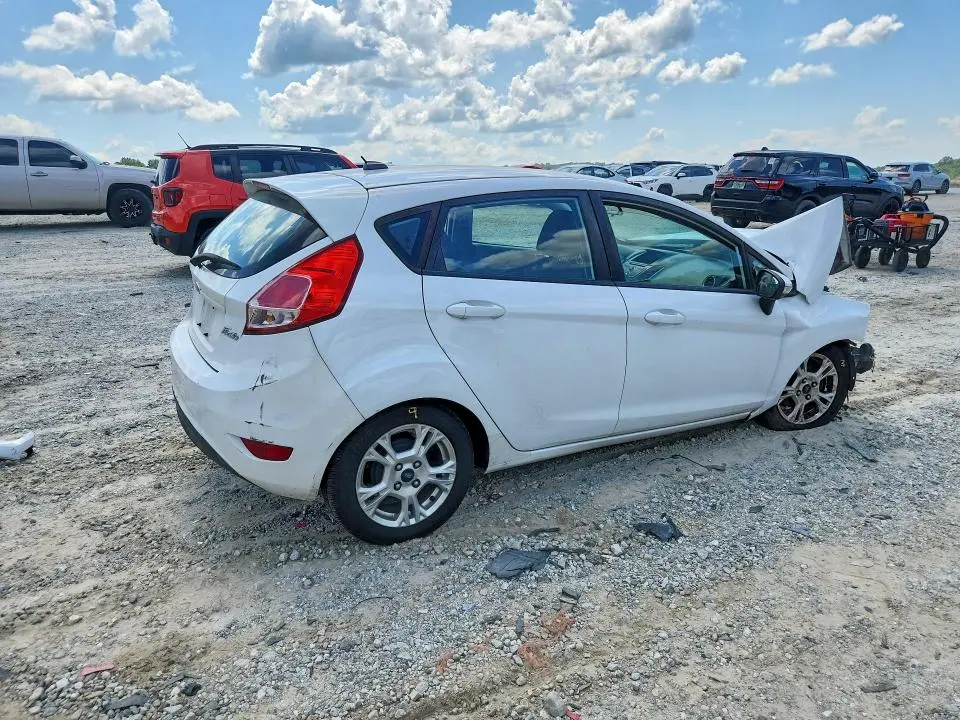 2015 FORD FIESTA SE  