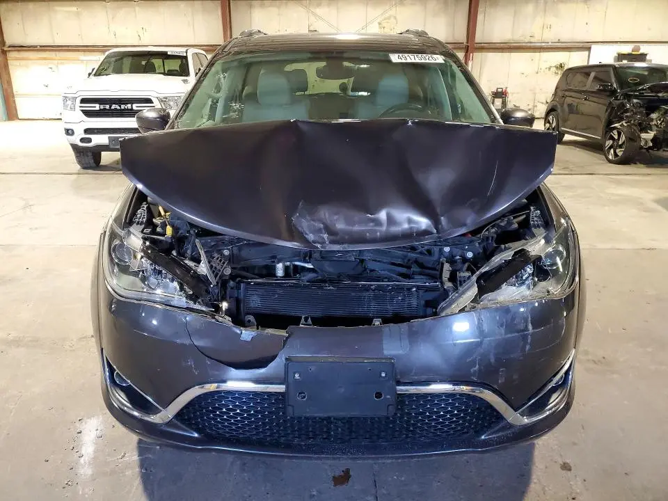 2017 CHRYSLER PACIFICA TOURING L PLUS  