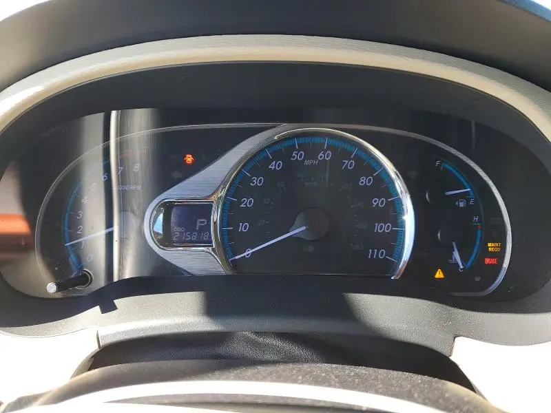 2012 TOYOTA SIENNA XLE  