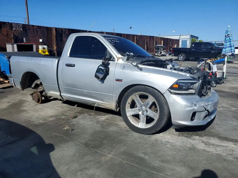 2013 RAM 1500 ST  