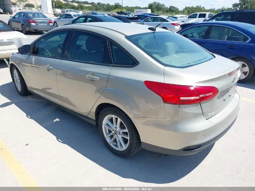 2015 FORD FOCUS SE