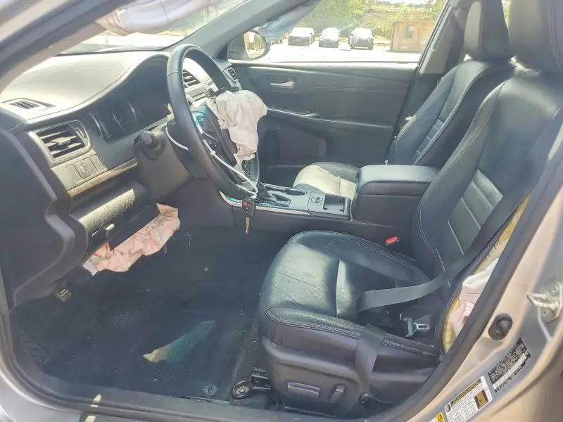 2017 TOYOTA CAMRY XLE  
