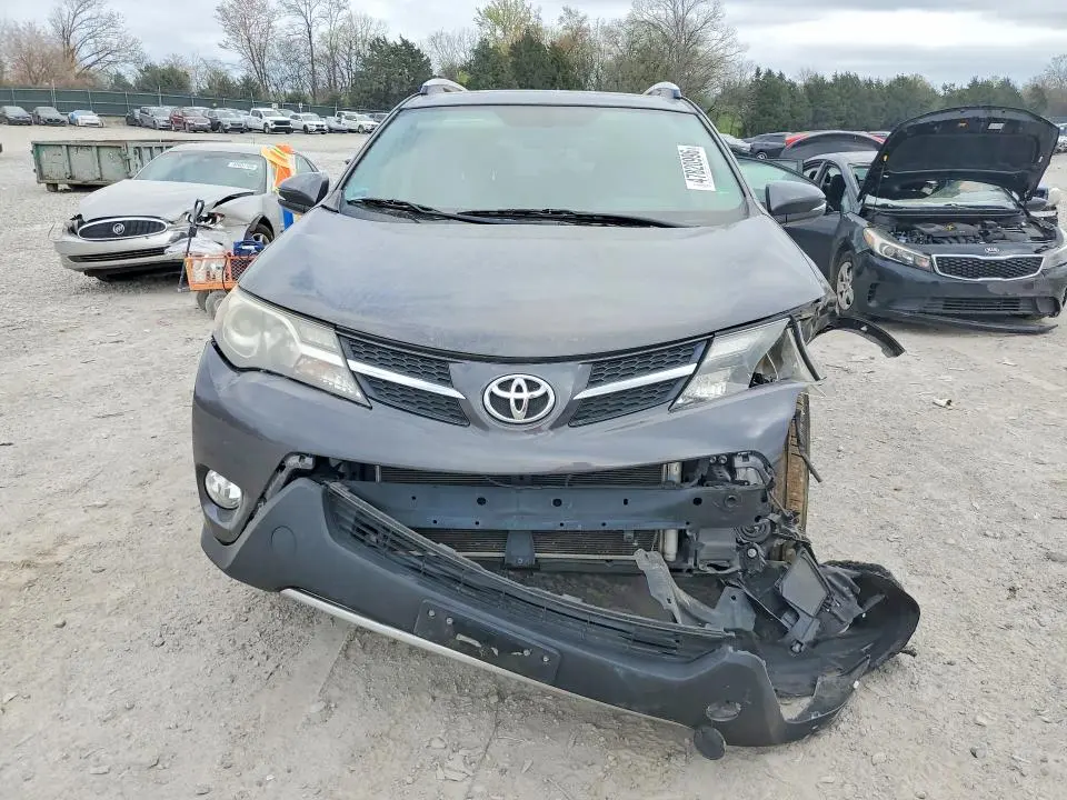 2014 TOYOTA RAV4 XLE  