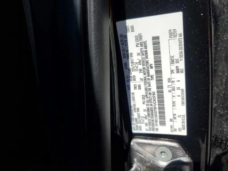 2015 FORD ESCAPE SE  