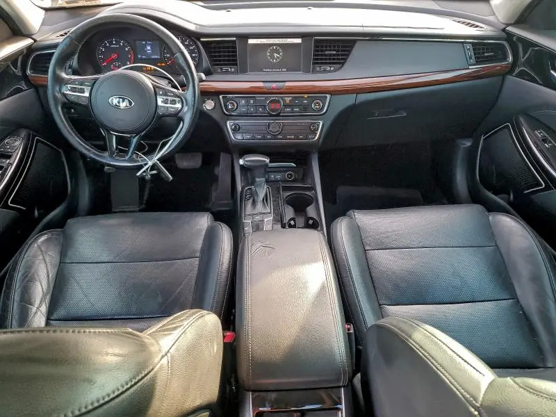 2017 KIA CADENZA PREMIUM  