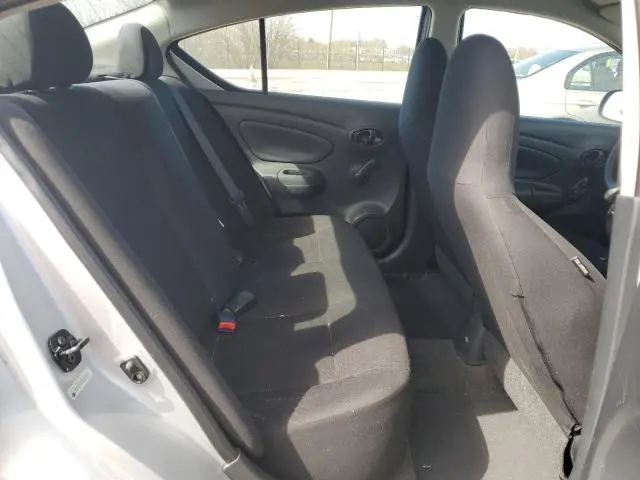 2014 NISSAN VERSA S  