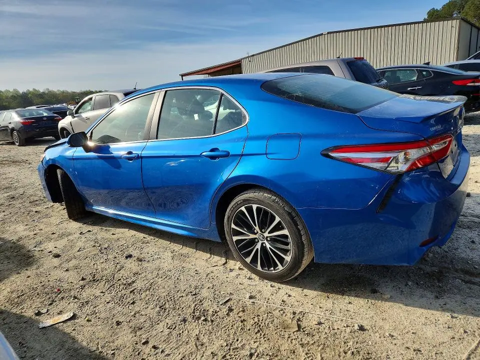 2018 TOYOTA CAMRY SE  