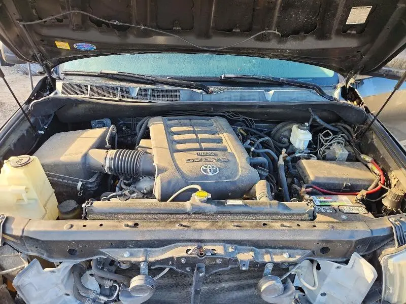 2013 TOYOTA TUNDRA CREWMAX SR5  