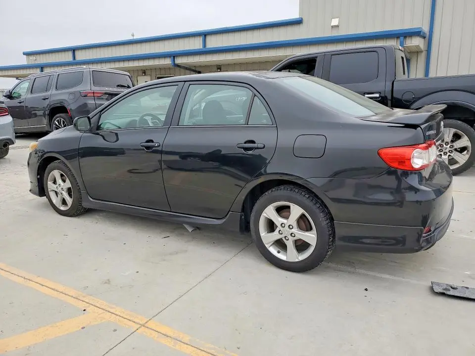 2013 TOYOTA COROLLA S  