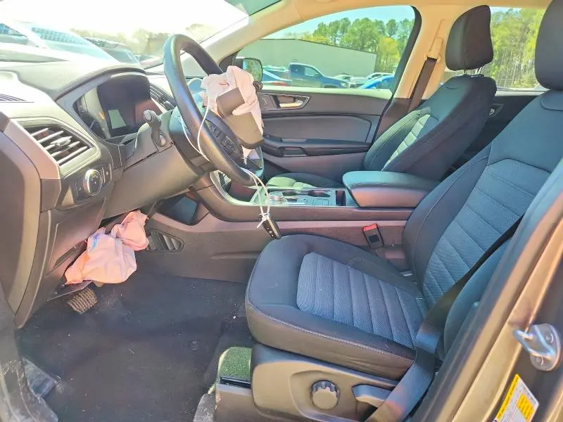 2023 FORD EDGE SE  