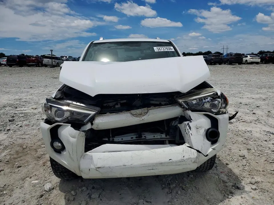 2016 TOYOTA 4RUNNER SR5  