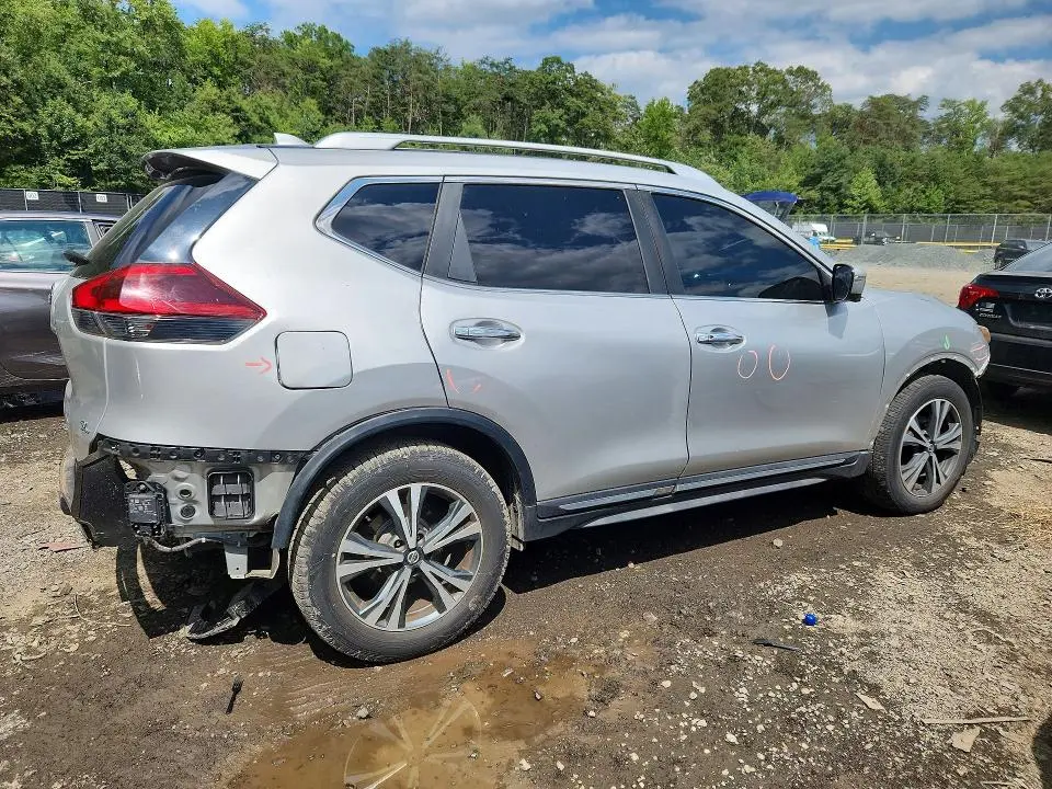 2018 NISSAN ROGUE SL  